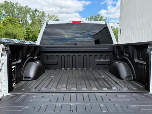 Oxford White 2023 Ford F-150 XLT