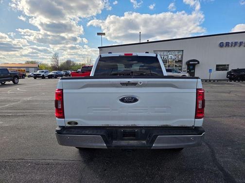 Oxford White 2023 Ford F-150 XLT