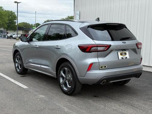 Iconic Silver Metallic 2024 Ford Escape ST-Line
