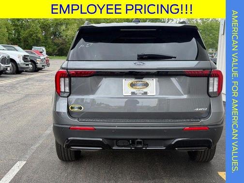 Carbonized Gray Metallic 2026 Ford Explorer ST-Line