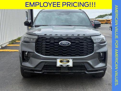 Carbonized Gray Metallic 2026 Ford Explorer ST-Line