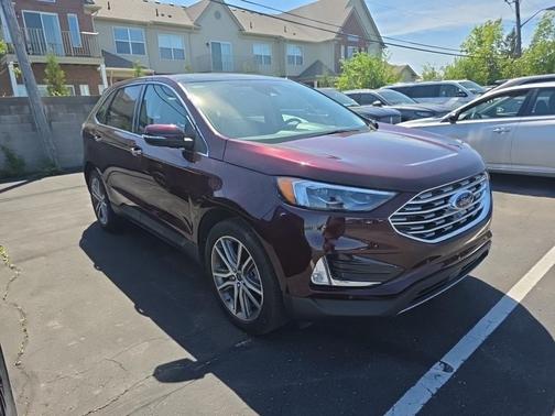 Burgundy Velvet Metallic Tinted Clearcoat 2024 Ford Edge Titanium
