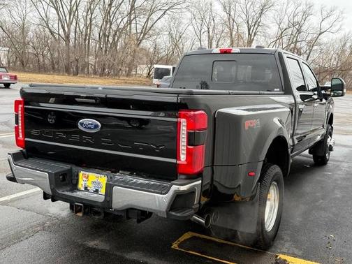 2024 Ford F-350 LARIAT DRW