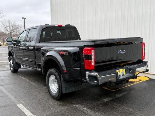 2024 Ford F-350 LARIAT DRW