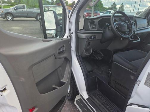 Oxford White 2025 Ford Transit-250 Base