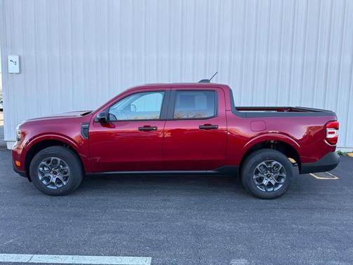 Ruby Red Metallic Tinted Clearcoat 2025 Ford Maverick XLT