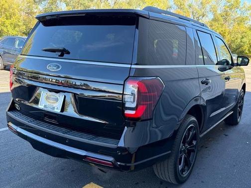 2022 Ford Expedition LIMITED