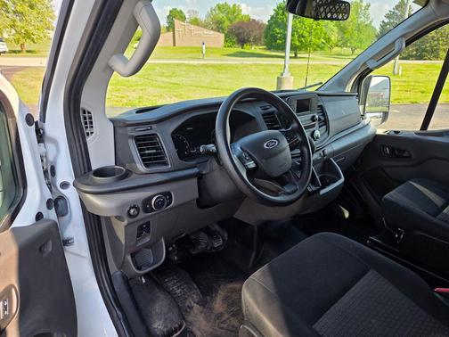 Oxford White 2024 Ford Transit-250 Base
