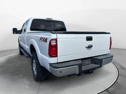 White Platinum Tri-Coat Metallic 2014 Ford F-250 Lariat