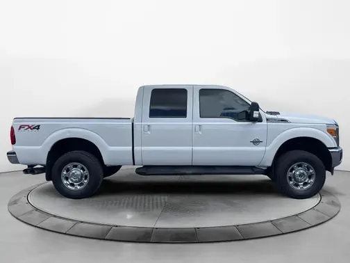 White Platinum Tri-Coat Metallic 2014 Ford F-250 Lariat