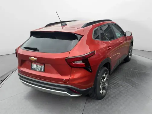 Cayenne Orange Metallic 2024 Chevrolet Trax LT