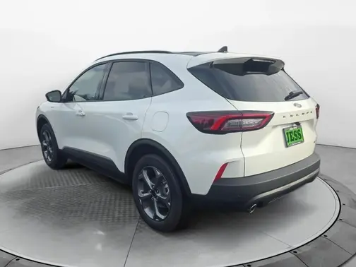 Star White Metallic Tri-coat 2026 Ford Escape ST-Line
