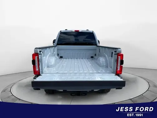 Avalanche 2025 Ford F-350 LARIAT