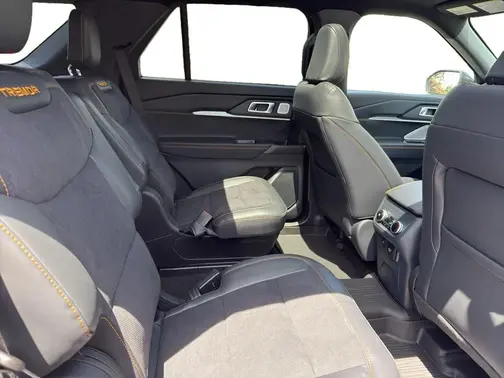 Star White Metallic Tri-Coat 2026 Ford Explorer Tremor®