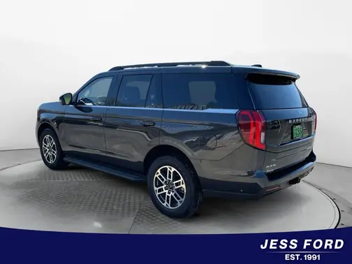 Dark Matter Gray Metallic 2025 Ford Expedition Active