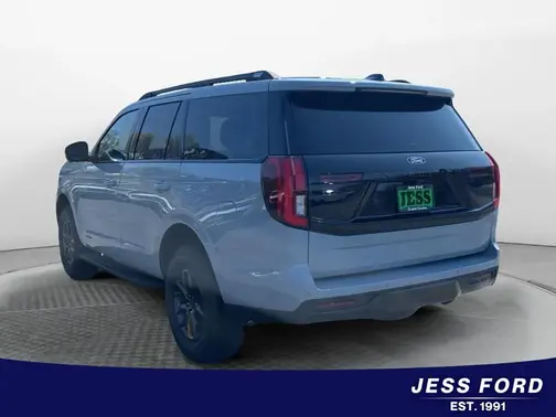 Glacier Gray Metallic TriCoat 2025 Ford Expedition Tremor
