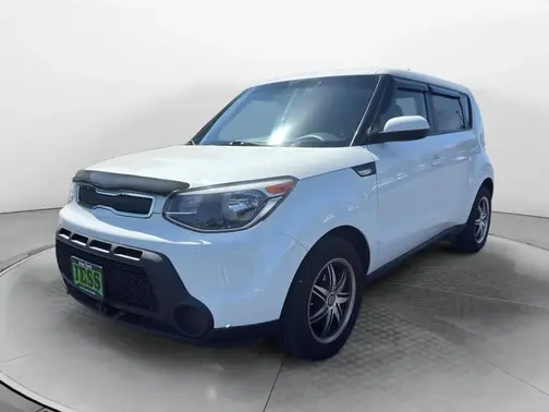 Clear White 2014 Kia Soul 6-Speed Manual