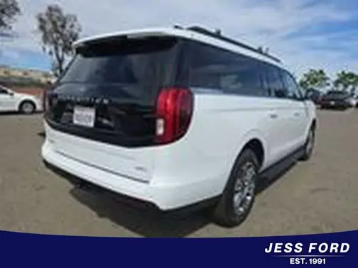 Oxford White 2025 Ford Expedition Max Active