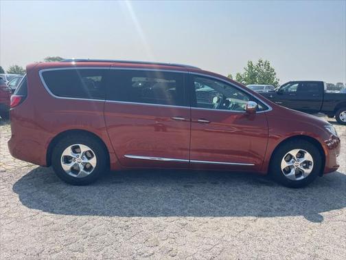 2018 Chrysler Pacifica Hybrid Limited