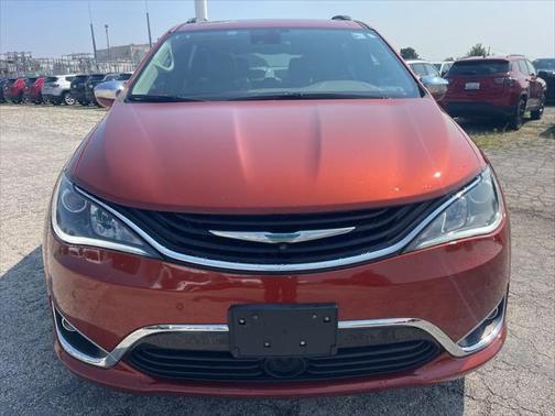 2018 Chrysler Pacifica Hybrid Limited