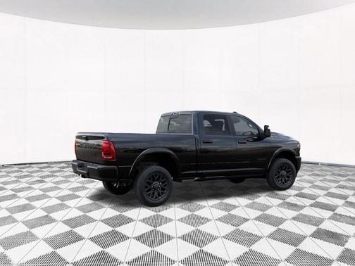 Diamond Black Crystal Pearlcoat 2026 RAM 2500 Limited Crew Cab 4x4 6'4' Box