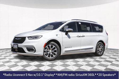 2025 Chrysler Pacifica L