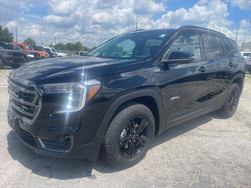 2024 GMC Terrain AWD AT4