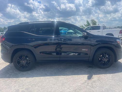 2024 GMC Terrain AWD AT4