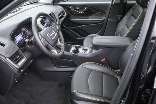 2024 GMC Terrain AWD AT4