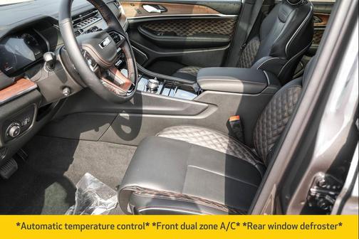 2025 Jeep Grand Cherokee Summit