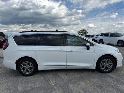 2023 Chrysler Pacifica Limited