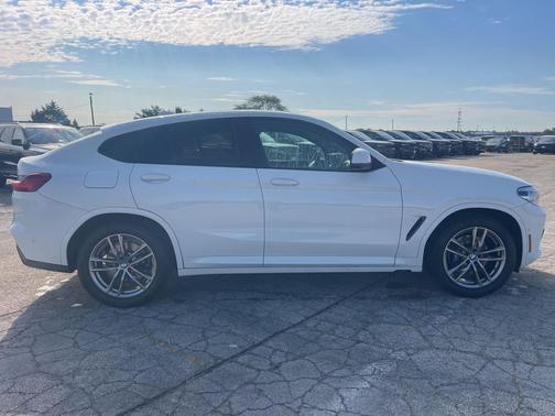 2021 BMW X4 M40i