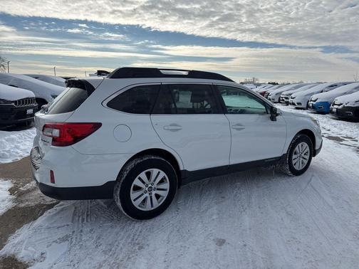 2017 Subaru Outback 2.5i Premium