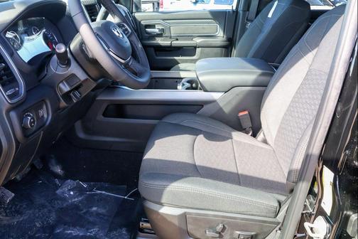 2026 RAM 2500 Big Horn Crew Cab 4x4 6'4' Box