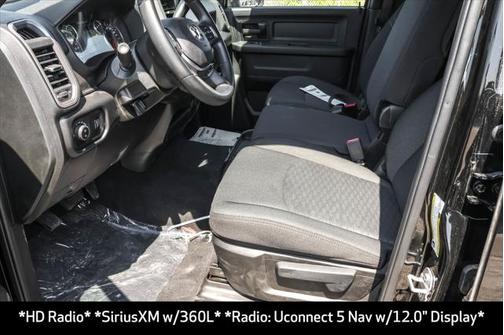 2025 RAM 2500 Tradesman Crew Cab 4x4 6'4' Box