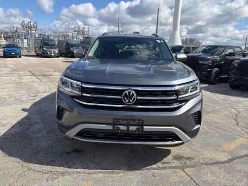 2023 Volkswagen Atlas 2.0T SE w/Technology 4MOTION