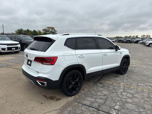 2023 Volkswagen Taos 1.5T SE