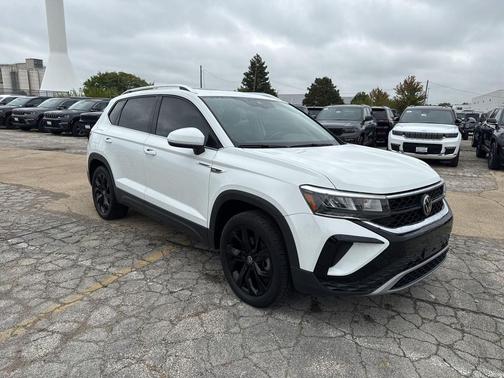 2023 Volkswagen Taos 1.5T SE