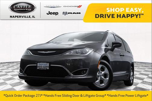 2017 Chrysler Pacifica Touring-L