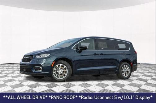 2025 Chrysler Pacifica L
