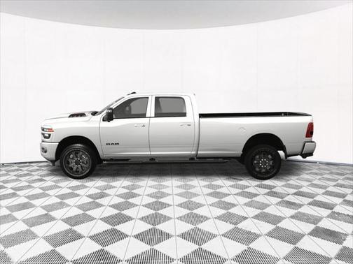 2025 RAM 3500 Laramie Crew Cab 4x4 8' Box