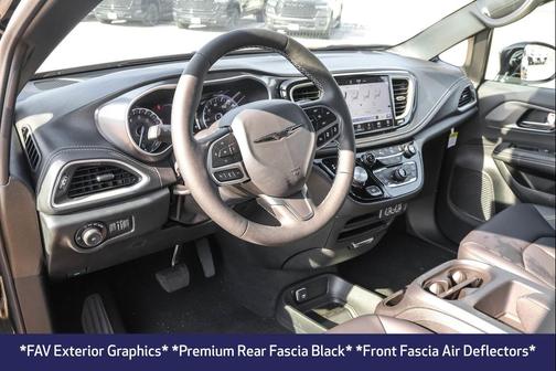 2025 Chrysler Pacifica L