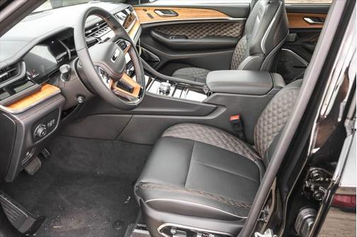 2025 Jeep Grand Cherokee L Summit