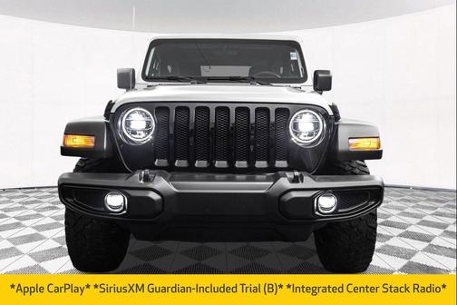 Bright White Clearcoat 2022 Jeep Wrangler Willys