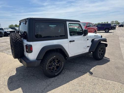Bright White Clearcoat 2022 Jeep Wrangler Willys