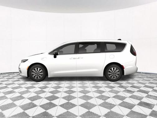 2025 Chrysler Pacifica Hybrid Select