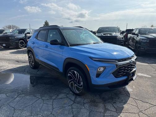 Fountain Blue 2024 Chevrolet Trailblazer RS