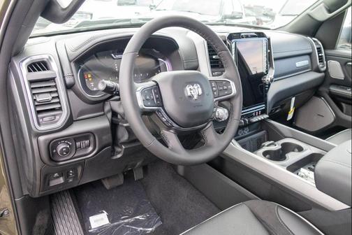 Tank 2027 RAM 1500 Laramie
