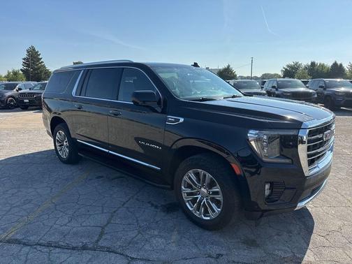 2021 GMC Yukon XL SLT