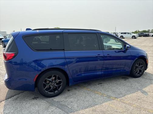2018 Chrysler Pacifica Touring-L Plus